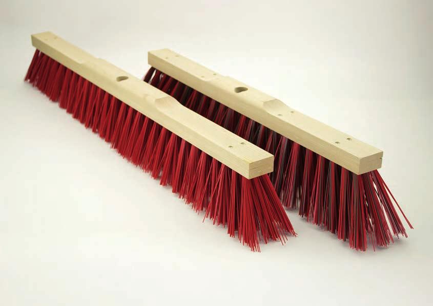 OUTDOOR BROOM (Straßenbesen) untreated beechwood with red PVC bristles or with a mixture of red and brown PVC bristles Buche natur mit roten