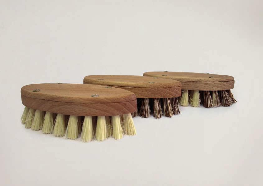 VEGETABLE BRUSH (Gemüsebürste) oiled beechwood with agave fibres, union fibres or mixture of agave- and union fibres
