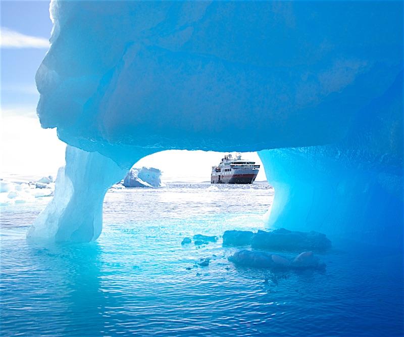 Reisebeschreibung Im Sommer 2018 haben wir eine "Besondere Reise" für Naturliebhaber im Programm: Eine Kreuzfahrt per Expeditionsschiff ins Herz Grönlands zur legendären Diskobucht.