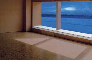 Fensterbänke können wahre Raum-Wunder bewirken. Wenn sie von Werzalit sind. Die Klarheit der Form und unsere Dekore sprechen für sich.