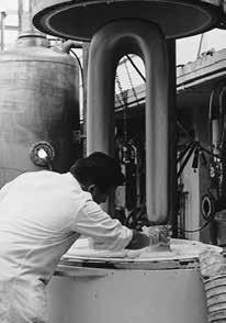 1959 1954 WACKER beginnt mit der systematischen Erforschung und Entwicklung von hochreinem Polysilicium.