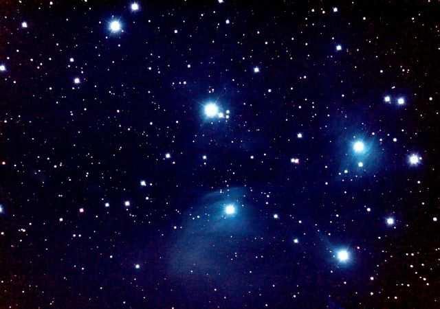 Offene Sternhaufen Plejaden im Sternbild Stier