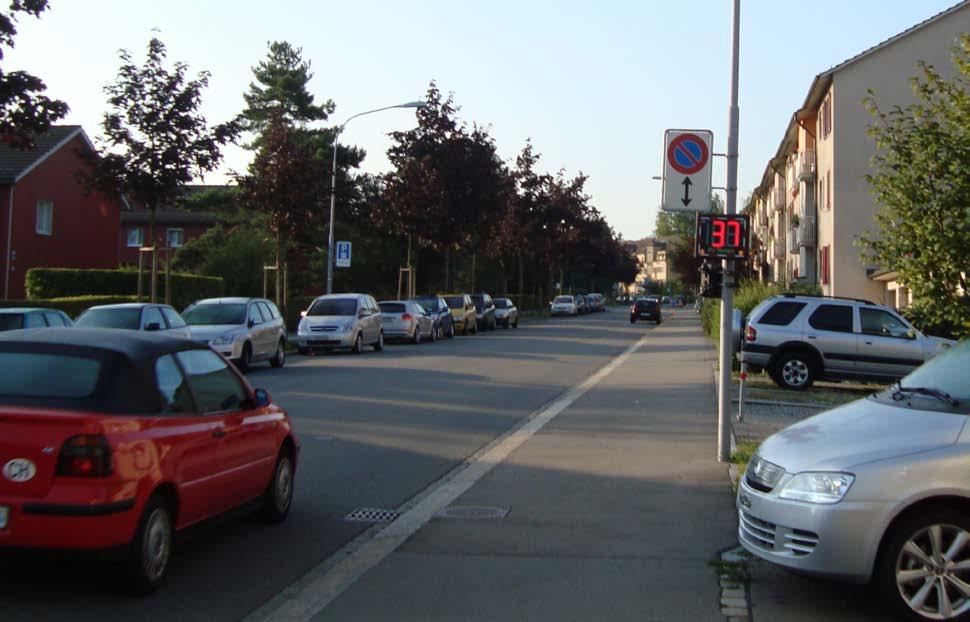 Strassenlärmsanierung durch Geschwindigkeitsreduktion Zonenkonzept Tempo 30 kommunale Strassen 11 Pilotversuch Kalchbühlstrasse: Strassenlärmsanierung durch Tempo 30?