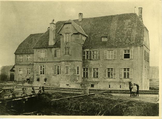 Horstmar war eine große Bauerschaft. 1845 lebten hier 340 Menschen, während in Beckinghausen 158, in Gahmen 109 und in Lippholthausen 167 Einwohner wohnten.