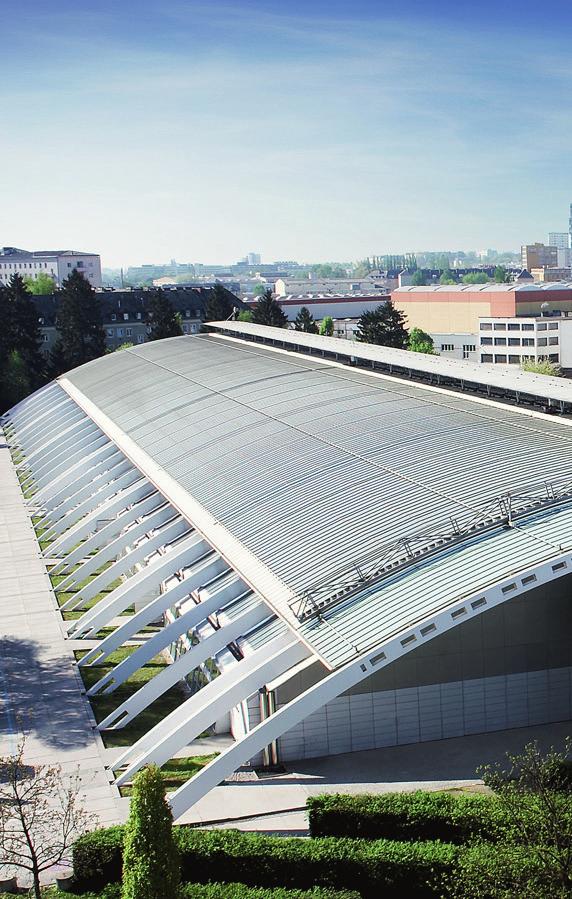 DESIGN CENTER Wo sich einst die Franck-Fabrik befunden hatte, entstand vor 20 Jahren das Linzer Design Center am Europaplatz. Die Architektur des Gebäudes begeistert bis heute.