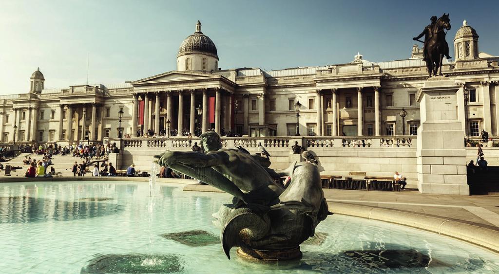Nelsonsäule Die 51,6 Meter hohe Säule wurde von 1840 bis 1843 vor der National Gallery auf dem Trafalgar Square errichtet und zwar zum Gedenken an den britischen Nationalhelden Admiral Horatio