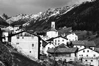 Die Gemeinde Mals 8 9 Das Bergdorf Planeil Il paese di montagna Planol 8 1902 1932 9 2008 8 baufläche dehnt sich aber langsam aus und nahm im Jahr 2000 etwa 10 ha ein.