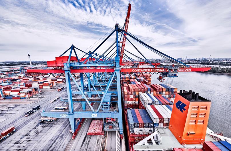 Leichter Mengenzuwachs Kennzahlen Segment Container Containerumschlag: 6.658 TTEU (+ 1,5 %) Hamburg: 6.