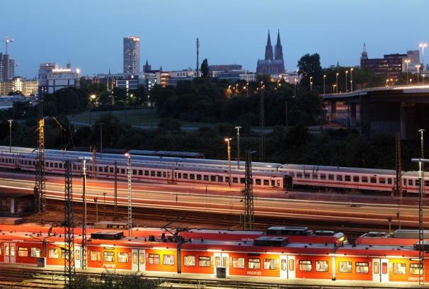 Zukunftsperspektiven Knotenpunktuntersuchung Köln im Auftrag des NVR und Deutsche Bahn AG unter Mitarbeit des NRW-Verkehrsministeriums bearbeitet durch SMA