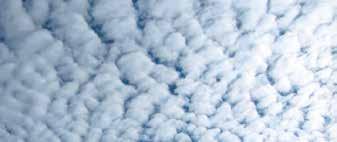 Matter Sonnenschein ist möglich. Kein Halo, da die Wolke aus Wassertropfen besteht. Höhe: 0-2 km Wikipedia J. Kurmann Ac Altocumulus (Schäfchenwolken) Weisse und/oder graue Flecken.