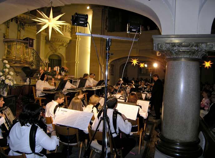 50 Jahre Hohner-Akkordeon-Orchester Hockenheim e.v. im Jahre 2005 Im Jahre 2005 wurde unser Verein 50 Jahre alt und dieses Ereignis wurde natürlich mit entsprechenden Veranstaltungen gefeiert.
