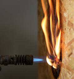 6. Einleitung in die BAUPHYSIK Brandschutz Die Bedeutung der Verwendung von OSB Firestop Platten Pyrotite - ihr Schutz Die einzigartige Pyrotite Zementmischung ist eine nicht brennbare, nicht