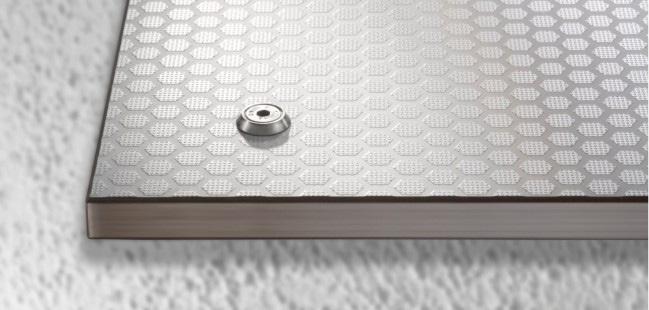 Fundermax Exterior Balkonbodenplatten Podio Kern F-Qualität Hochdruckschichtstoffplatten nach EN 438 mit einem zusätzlichen hochwirksamen Witterungsschutz.