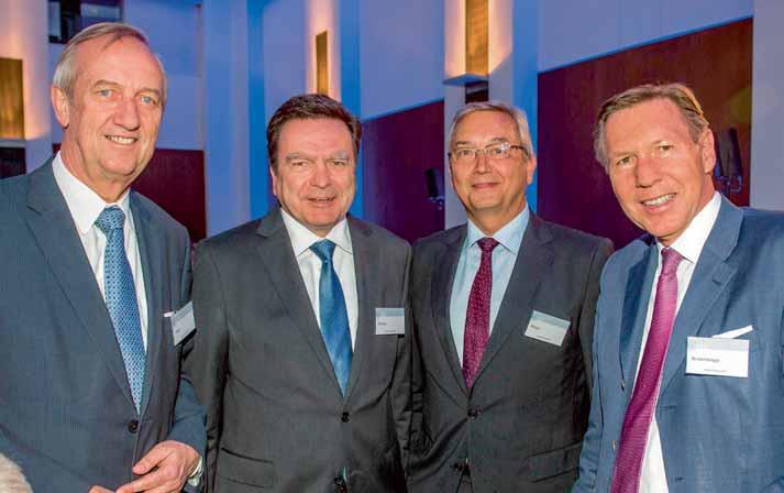 Haxen-Reichert, Almut Boller, Geschäftsführerin, Königsteiner Kurgesellschaft, und Peter Weißler, Geschäftsführer, Regionaldirektion