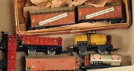 Güterwagendoppelpackungen 308, 304,