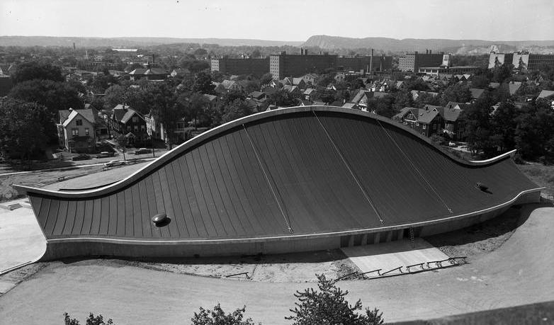 D.S. Ingalls Hockey Rink, New Haven, 1958, Arch:: Eero Saarinen, Ing.: Fred N.