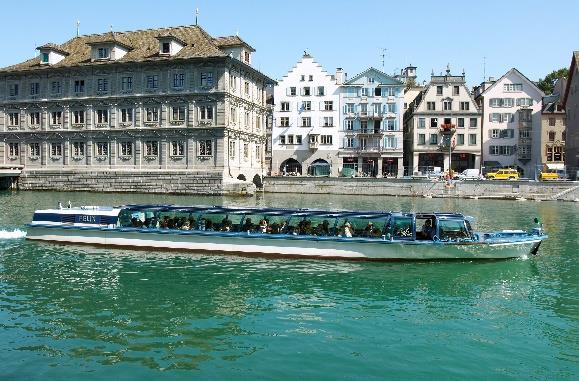 Kinder bis 16 sind gratis LIMMAT SCHIFFFAHRT Die flachen Limmatboote lassen Sie Zürich für einmal nicht auf der Strasse sondern auf dem