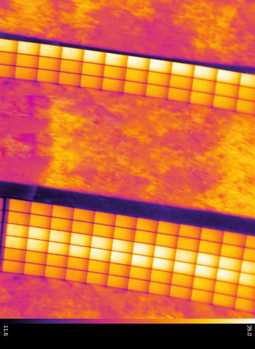 JETZT WERDEN STÖRUNGEN SICHTBAR Thermografie ist die aussagekräftigste Inspektionstechnolgie auf Modulebene; denn mit einer Thermografie-Kamera lassen sich 95% aller Defekte finden und das schnell,