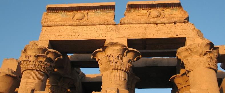 7. Tag Esna Luxor Vormittags bringt Sie Ihr Schiff weiter stromabwärts nach Esna. Dort besuchen Sie den Tempel des widderköpfigen Gottes Chnum. Danach legt das Schiff ab und nimmt Kurs auf Luxor. 8.