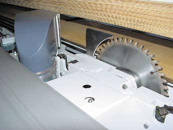pneumatischer Sägeblattverstellung (automatisch) Inkl. beweglichem vorderen Auflagetisch, pneumatisch angesteuert Inkl.