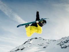 Pisten geniessen können. Der Beginn des Skifahrens reicht aber viel weiter zurück als nur bis anfangs des 20. Jahrhunderts.