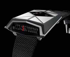 NEUHEITENNEUHE Romain Jerome Futuristische Uhr in Form eines kantigen Raumschiffs. Automatikwerk mit 38 h Gangreserve. 50 x 44,5 mm grosses Titan gehäuse mit schwarzer PVD-Beschichtung.