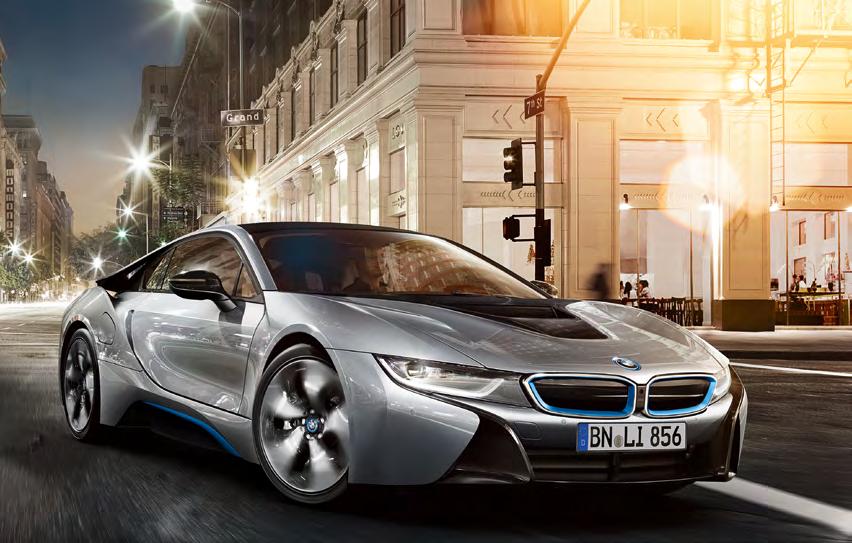 BMW i8 Freude am Fahren ERSTER EINER NEUEN ZEIT. DER BMW i8. Ein Sportwagen, neu gedacht. Effizienter zum Beispiel durch intelligenten Leichtbau mit Carbon und aerodynamisches Design.