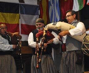 sur Allier, Hauptort der alten Provinz Bourbonnais), im Tessin (Ilario Garbani), in der Slowakei (Ensemble