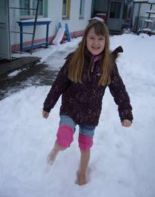 Dieses Wetter nutzten alle Kinder mit großer Begeisterung zum Rodeln, zum Schneemann-/ und Iglu bauen und für viele interessante Schneeexperimente.