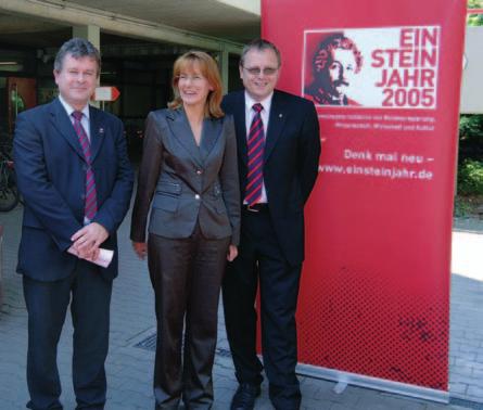 2005/2006 Die TU Darmstadt beteiligt sich an der Exzellenz-Initiative des Bundes und der Länder.