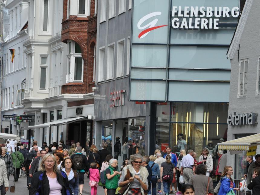 CHARAKTERISIERUNG DER 1A-LAGEN Insgesamt erreichte die Flensburger Innenstadt 2013 einen Gesamtumsatz von 224,5 Mio. und dies auf einer Verkaufsfläche von 67.500 m².