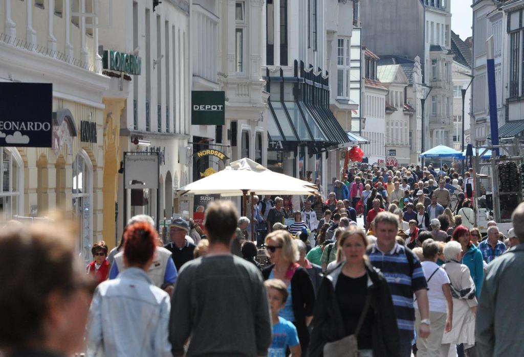 INVESTMENT In Relation zu ihrer Stadtgröße hat Flensburg eine sehr ausgeprägte und robuste Handelsimmobilien- Nachfrage.