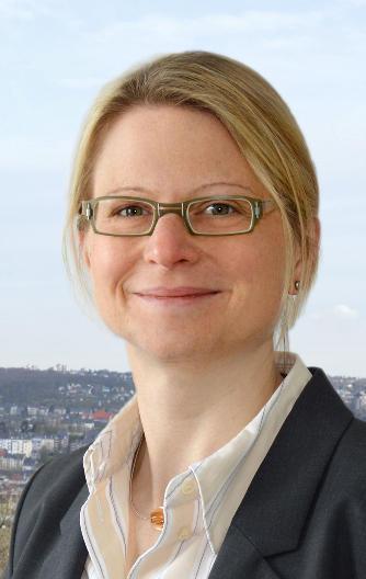 11 Prof. Dr. Uta Pigorsch übernimmt den Lehrstuhl für Wirtschaftsstatistik und Ökonometrie Seit Februar 2015 ist Frau Prof. Dr. Uta Pigorsch die neue Leiterin des Lehrstuhls für Wirtschaftsstatistik und Ökonometrie an der Bergischen Universität Wuppertal.