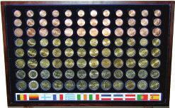 Originalsatz aller drei Benelux-Staaten. Best. Nr. SET1084 st 50,-- Euro-Kursmünzensatz 2004. Originalsatz aller drei Benelux-Staaten. Best. Nr. 14885 st 58,-- BELGIEN 2 Die Jahre können gemischt sein.