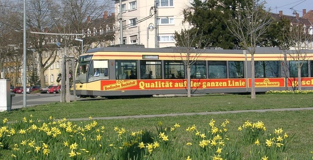 B Planungsgrundlagen Betrieb Fahrzeug: Gleichstrom, Niederflur Betrieb: Straßenbahn gem.