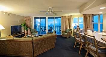 Das großzügige Resort liegt ideal vor dem herrlichen Golf von Mexiko Sandstrand. Es bietet komfortable Freizeit- und Wohn- Einrichtungen.