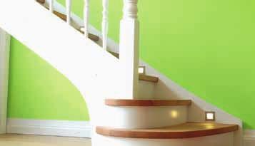 Qualitätsmerkmale die Sicherheit Unsere Treppen sind keine Stolpersteine Wichtig für sicheres und unfallfreies Begehen einer Treppe ist u.a. die gleiche Steigung bei An- und Austritt sowie eine gleichmäßige Wendelung der Stufen.