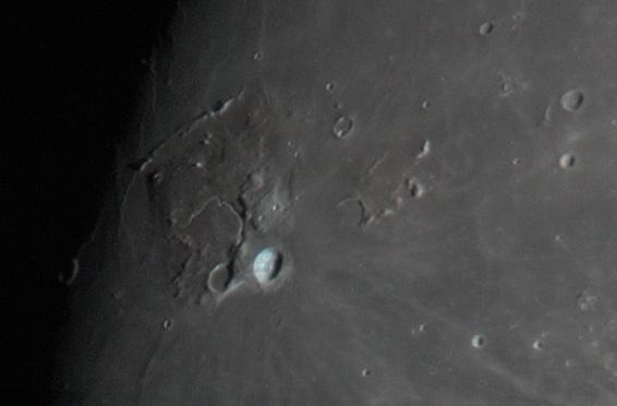 Zunehmender Mond, Mosaik aus 26 Bildern Near-Sky-Objekt der Mond Schröter-Tal mit bemerkenswerter Rille und deutlichem Aristarchus-Kratern Fokalfotografie: Fotografie durch das Teleskop mit