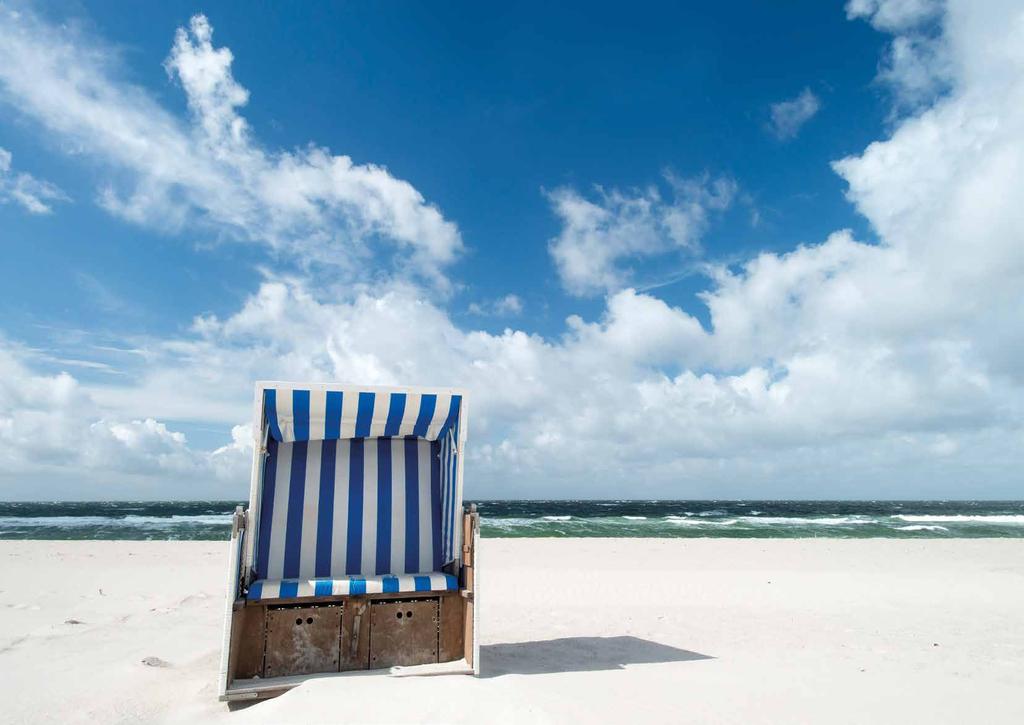 Stranderlebnis Husch, husch ins Körbchen das lässt man sich am Hörnumer Strand nicht zweimal sagen. Denn schöner könnte Ihr ganz persönlicher Platz an der Sonne nicht sein: das Rauschen der Wellen.