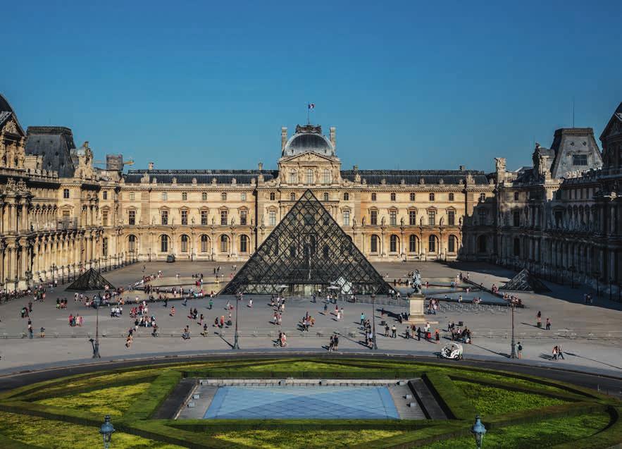 Pyramide du Louvre: original work of I. M.