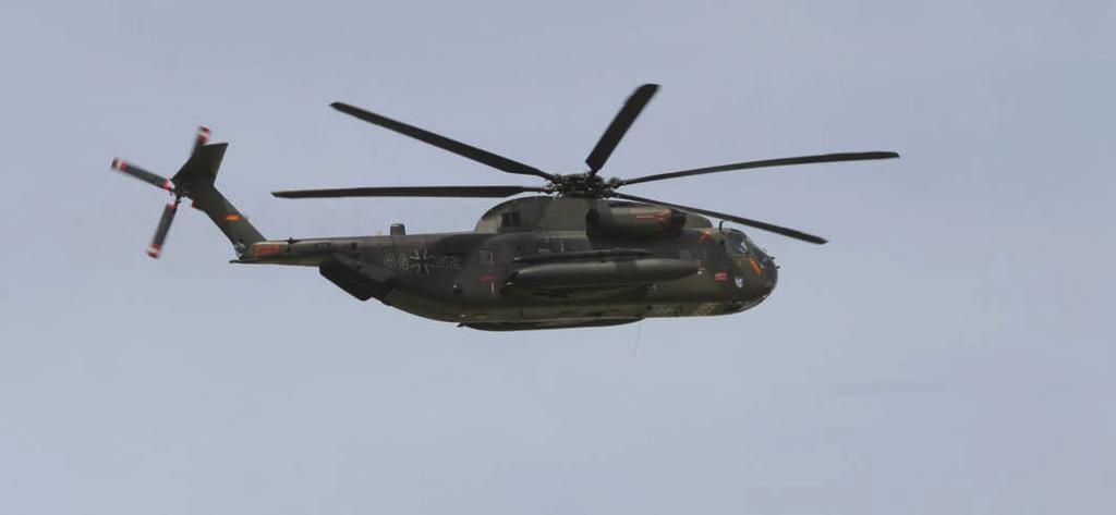 6.9 Der Transfer des Hubschraubers CH-53G zur Luftwaffe Mit neuer Technik in die Zukunft Mit den Entscheidungen zur Strukturreform der Bundeswehr wurde auch der Wechsel der Hubschrauber UH-1D und