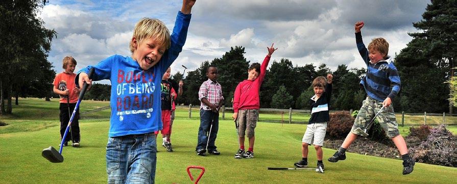 JUNIOREN KURSE UND TRAININGS CAMPS In der Short Game World liegt uns das Unterstützen von Kindern und Junioren als die zukünftigen Golf Stars besonders am Herzen.