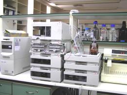 Flüssigchromatographie (LC) Die heute am häufigsten eingesetzte instrumentelle