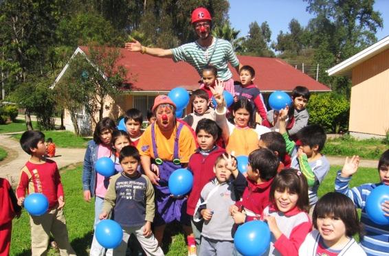 3.2 SOS-Kinderdorf-Einrichtungen in Chile Bilder Eindrücke aus dem SOS-Kinderdorf Quilpué SOS-Kinderdorf Quilpué Das 1982 von einer inzwischen verstorbenen