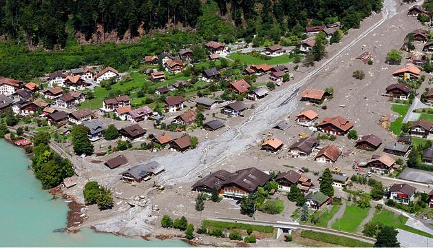6 Luftverkehr und Umweltschutz Folgen in der Schweiz Extreme Wetterereignisse können sehr zerstörerische Folgen