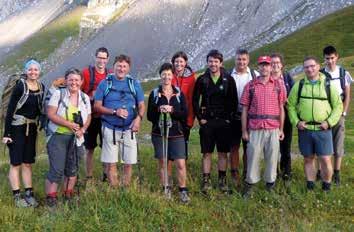 28 VEREINE UND DORFGESELLSCHAFTEN Bergfreundeverein Aktivitäten im Herbst Zu Gast bei Wolfgang und Susi Matt Am Dienstag den 6.