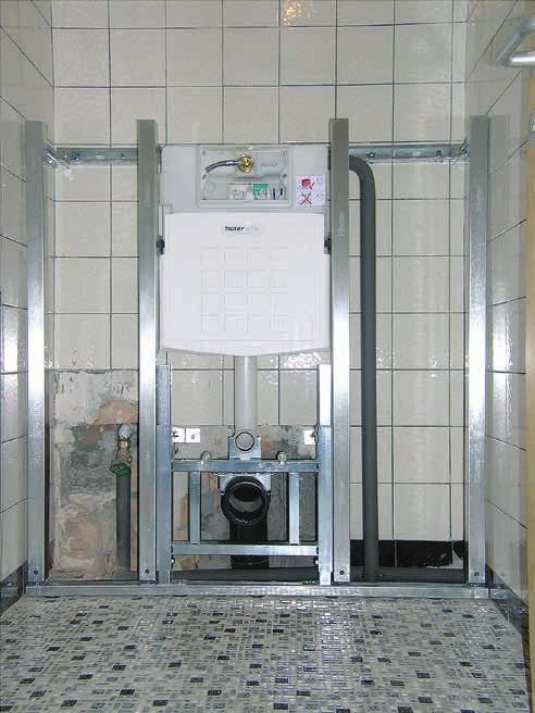 WC-Sanpak mit Fertigoberfläche Anschluss der Geruchsabsaugung ProV Sanpak mit Fertigoberfläche WC-Sanierungspaket mit Wandeinbauspülkasten für ein Wand-WC, ausgeführt als sockelhohe Vorwand mit