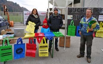 36 Gemeindeblatt Buch in Tirol Umweltbericht Der Umweltausschuss hatte letzten Herbst einen Verkauf von Sammeltaschen am Bauhof organisiert.