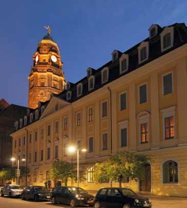 Die barocke Landeshauptstadt des Freistaates Sachsen zählt zu den schönsten Städten Deutschlands und ist mit seinen vielseitigen kulturellen Highlights ein ganzjähriges Erlebnis.