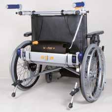 + P Technische Daten Zulässiges Gesamtgewicht 300 kg (1) (Person, Rollstuhl, v-max + ) Anbau möglich ab Geschwindigkeit vorwärts rückwärts Sitzbreite 60 cm regelbar 5,5 km/h 3 km/h Reichweite mit